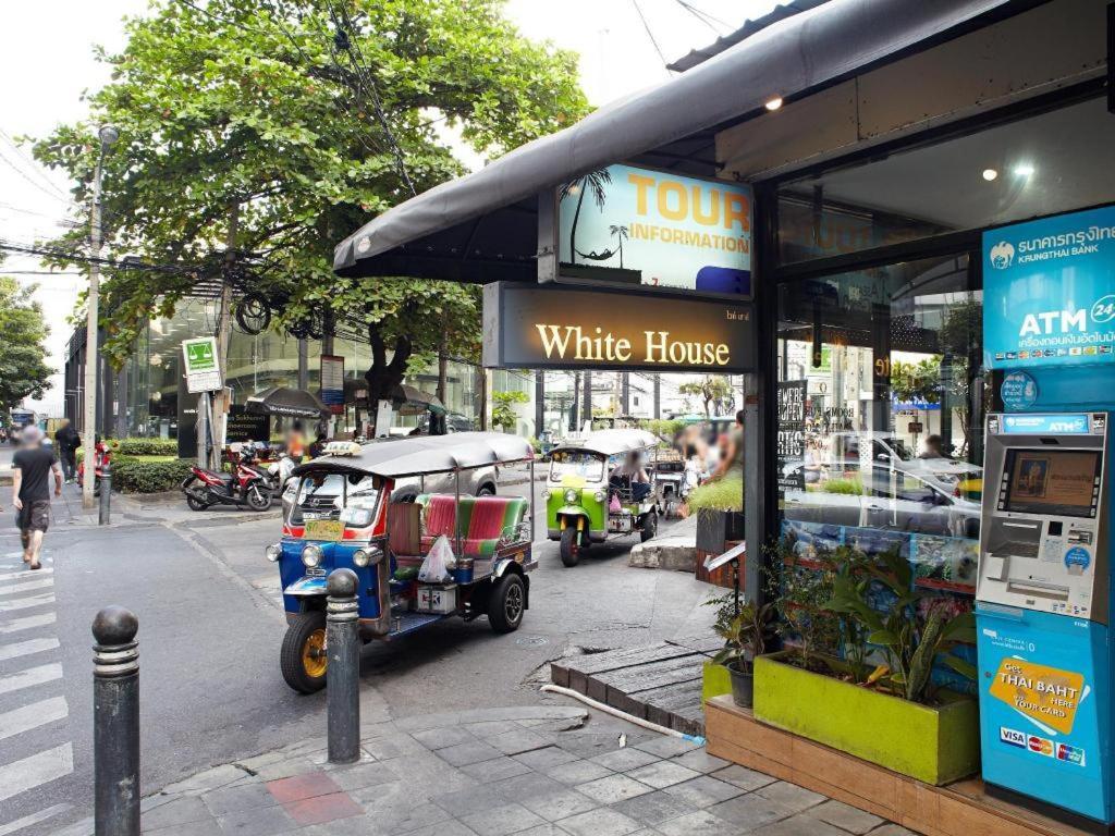 White House Asoke Sukhumvit 18 Bangkok Exterior foto