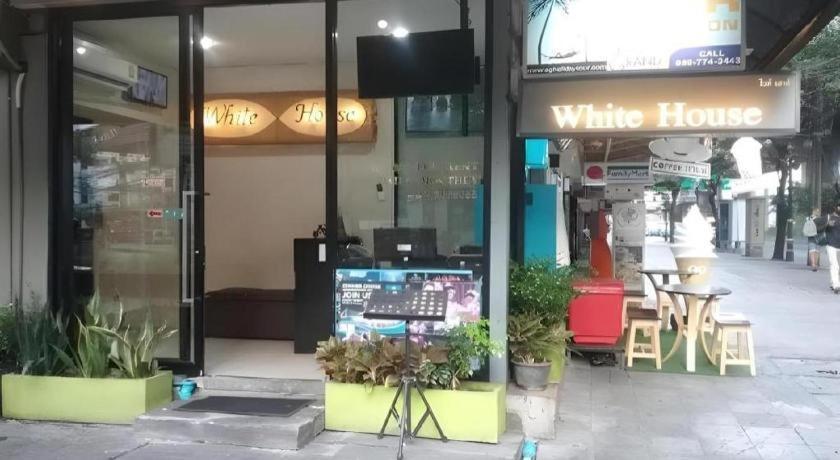 White House Asoke Sukhumvit 18 Bangkok Exterior foto